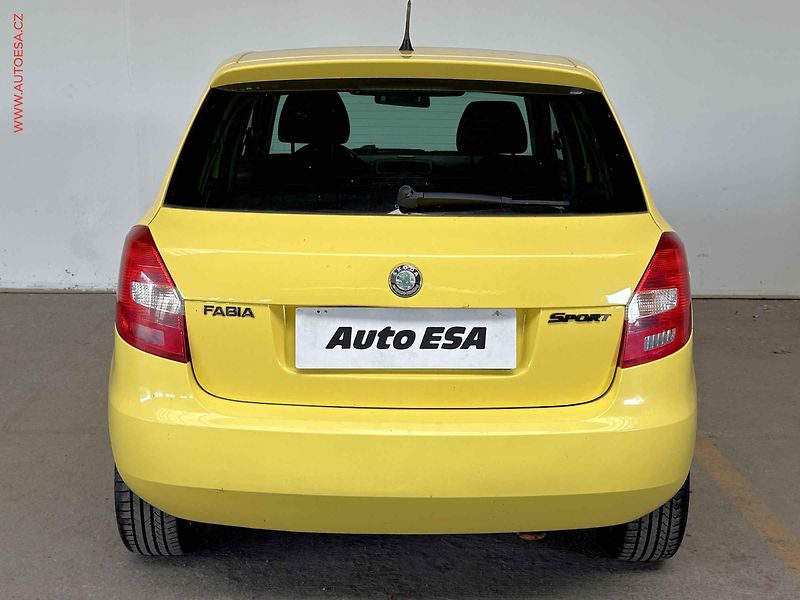 Škoda Fabia (2008) 1.4i, AC - fotka 5 z 13
