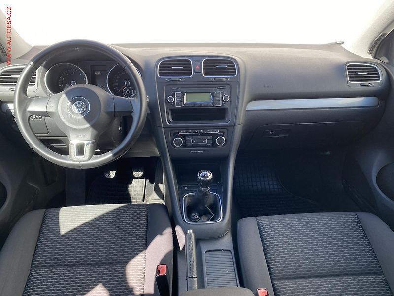 Volkswagen Golf (2011) 1.2 TSi, ČR, Trendline - fotka 8 z 16