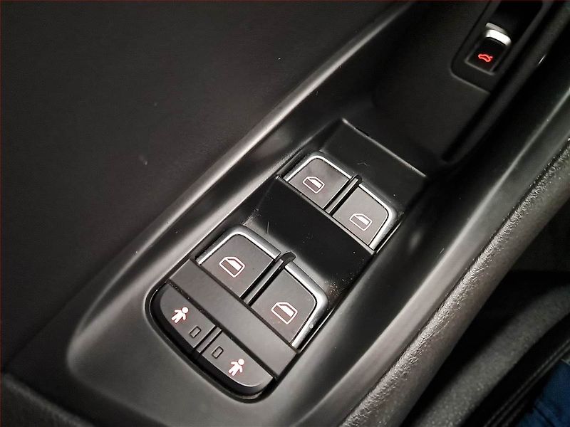 Audi A6 Allroad (2016) 3.0 TDI, 4X4, Automat, Kůže - fotka 21 z 31
