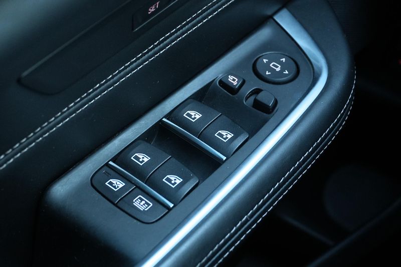 BMW Řada 6 640i xDrive, ČR,Webasto,Vzduch - fotka 33 z 42