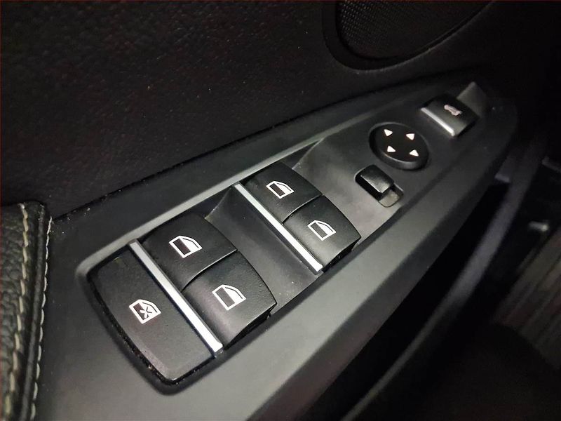 BMW X3 (2016) sDrive18d, Automat, Serv.kniha - fotka 19 z 19