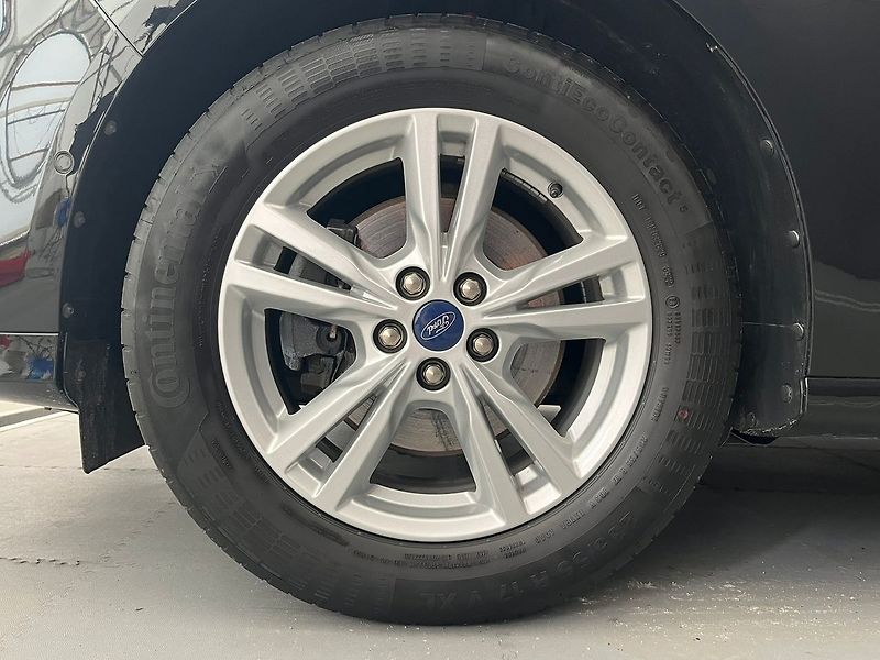 Ford S-MAX 2.5 Duratec HEV TITANIUM - fotka 49 z 64