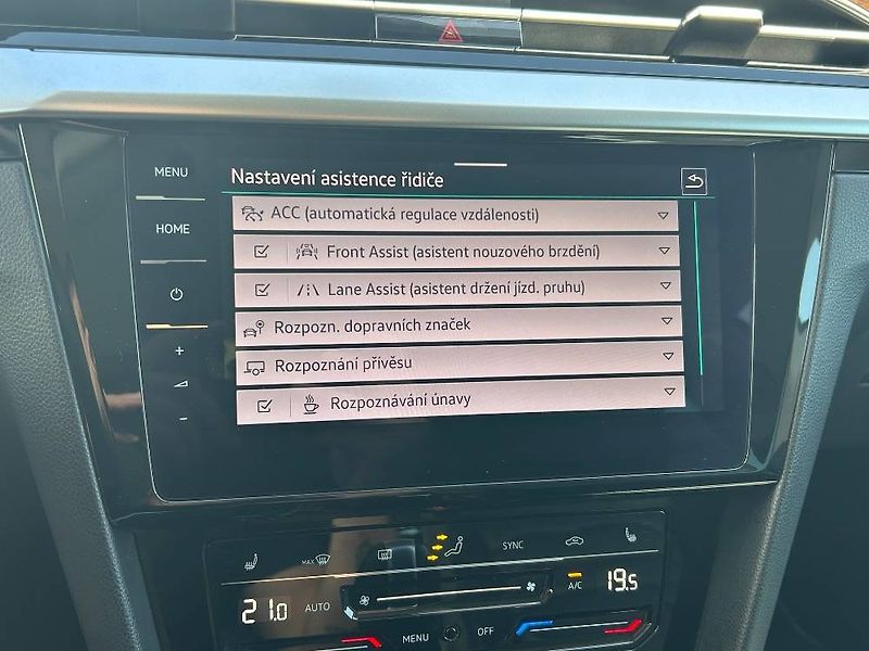 Volkswagen Arteon Elegance 7DSG 2,0TSI - fotka 19 z 29