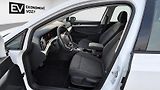 Volkswagen Golf (2023) 2.0TD.,AT,ZÁRUKA,ACC - náhled 16