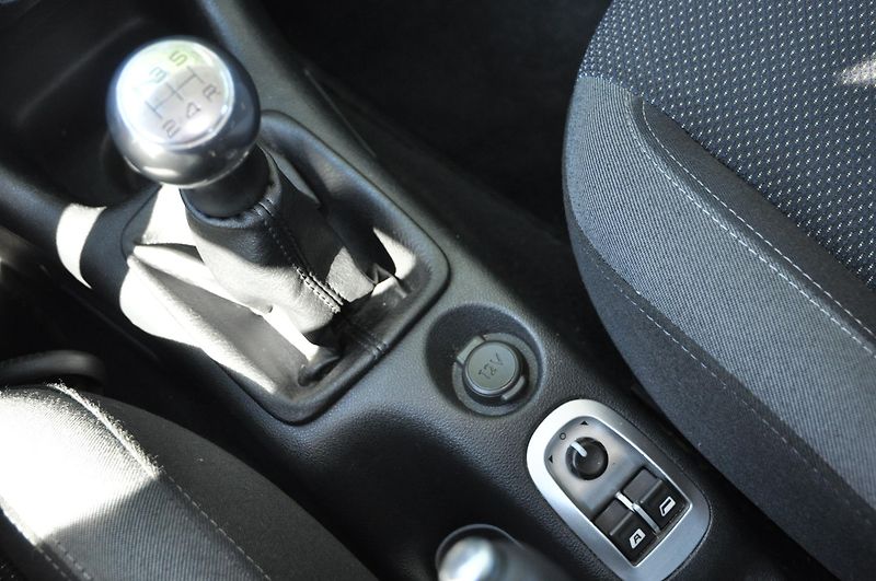 Peugeot 206 1.4i 55kW 5dv. - fotka 10 z 12