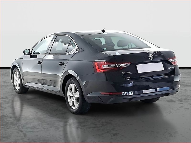 Škoda Superb (2018) 2.0 TDI, Navi, Bi-Xenony - fotka 4 z 19