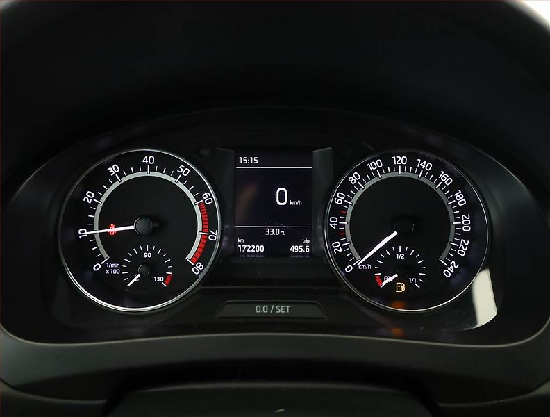 Škoda Rapid (2017) Spaceback 1.0 TSI, Xenony - fotka 9 z 16