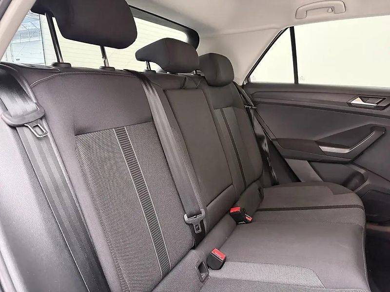 Volkswagen T-Roc 1.5TSI 110kW Business DPH 1Maj - fotka 9 z 10