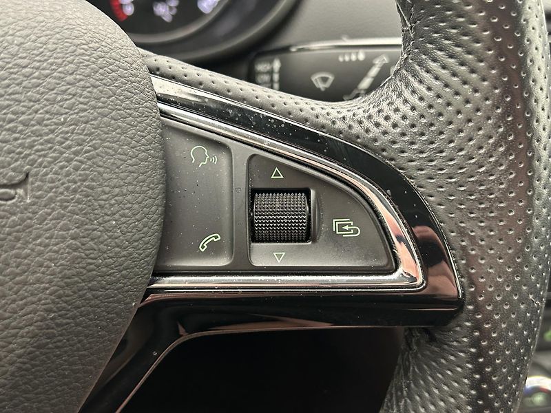 Škoda Octavia 1.2 TSI Elegance plus - fotka 17 z 28