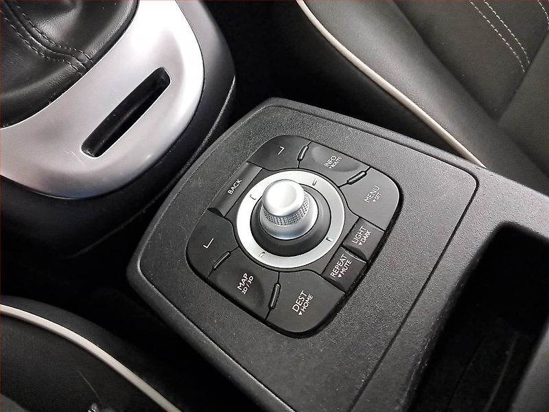 Renault Grand Scénic (2013) 2.0 dCi, Automat, Navi - fotka 16 z 22