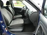 Škoda Fabia 1,2 TSi 63kW 2x kola, klima - náhled 15