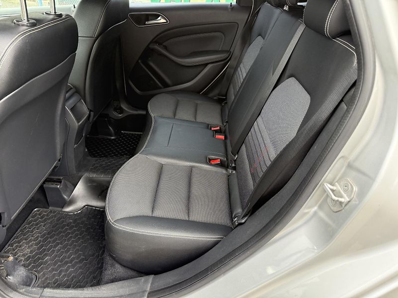 Mercedes-Benz Třídy B 2,2CDI 100kW Automat - fotka 14 z 22