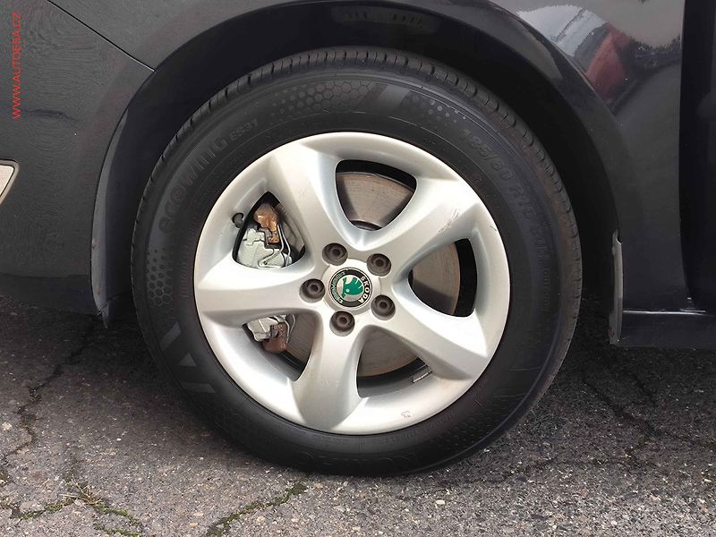 Škoda Roomster (2012) 1.2 TSi, Family, +kola - fotka 16 z 17