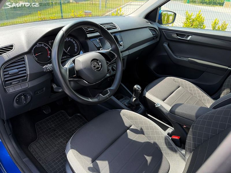 Škoda Fabia 1.0 tsi 70 kw / combi - fotka 15 z 19