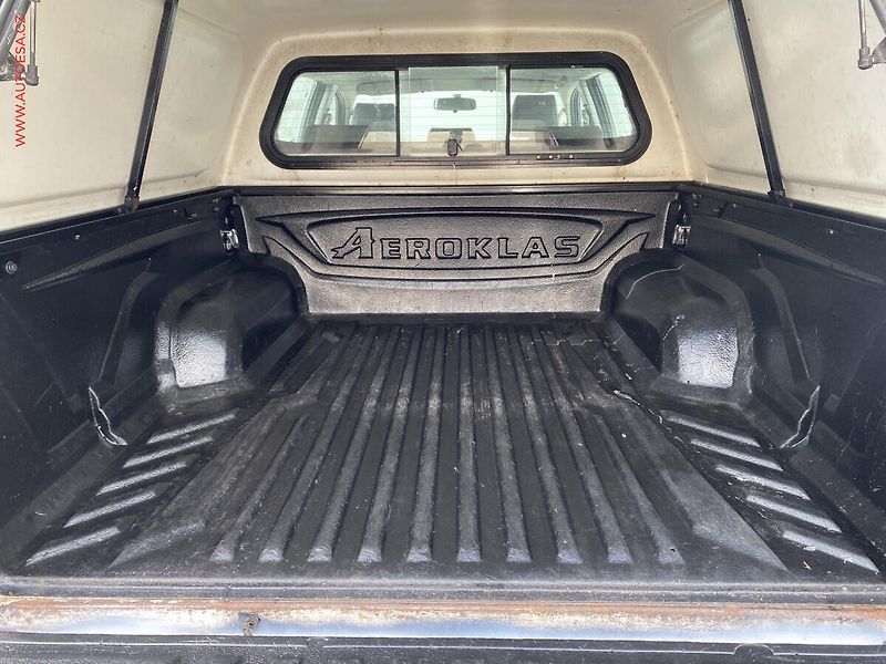 Toyota Hilux (2012) 2.5 D 4x4 DoubleCab, ČR, TZ - fotka 7 z 15