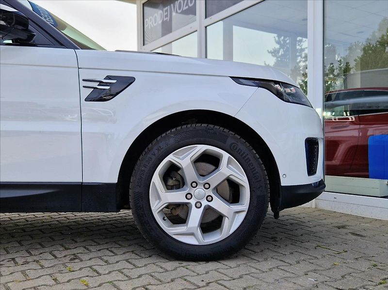 Land Rover Range Rover 3,0 TDV6 HSE PO VELK. SERVISU - fotka 10 z 48