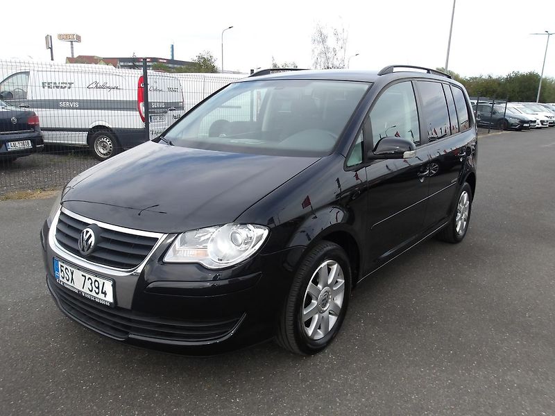Volkswagen Touran 1,6i 75kW ! KRASAVEC !!! - fotka 4 z 26