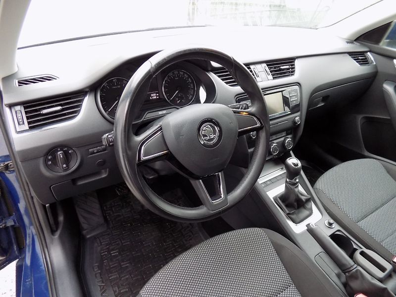 Škoda Octavia (2015) 1.4TSi/1.Maj.ČR/klimatizace/ - fotka 12 z 32