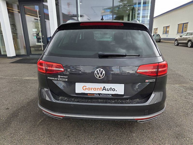 Volkswagen Passat Variant (2019) Passat Alltrack 2.0 BiTDI - fotka 3 z 50