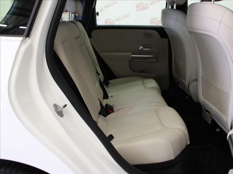 Mercedes-Benz Třídy B 2,0 220 140KW 1.maj, CZ, zánov - fotka 14 z 33