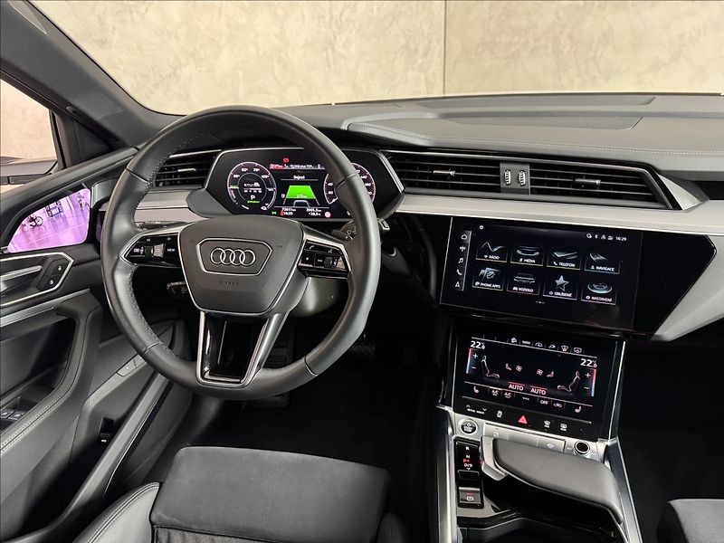 Audi e-tron S-Line Digital LED Záruka - fotka 20 z 49