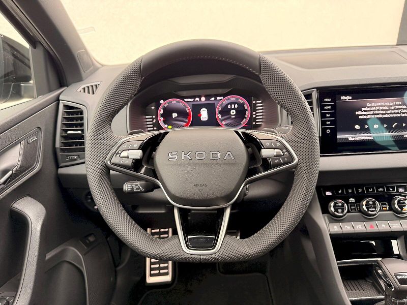 Škoda Karoq (2025) SPORTLINE TSI 1.5/110KW 7AP - fotka 30 z 35