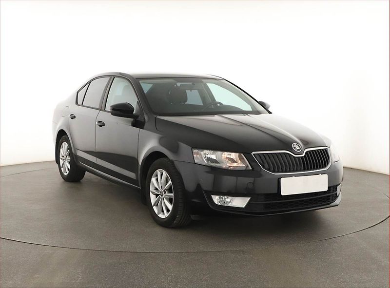Škoda Octavia (2013) 1.6 TDI, Automat, Tempomat - fotografie inzerátu