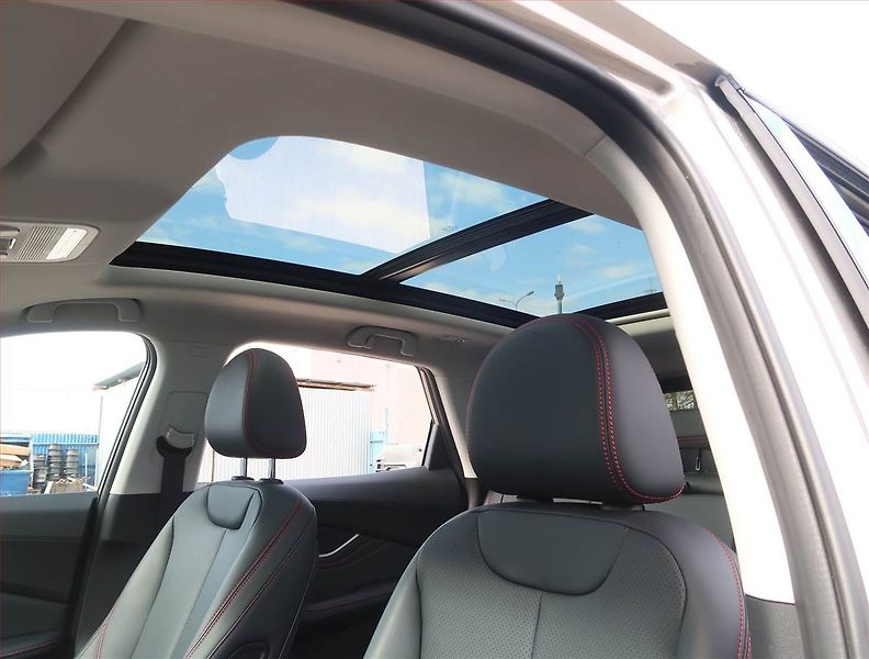 Dongfeng T5 EVO (2024) Deluxe 1.5 Turbo - fotka 17 z 22