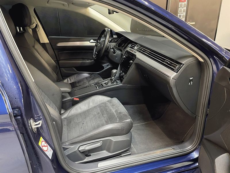Volkswagen Passat (2017) 2.0TDI,140kW,DSG,HIGHLINE,DPH, - fotka 37 z 41