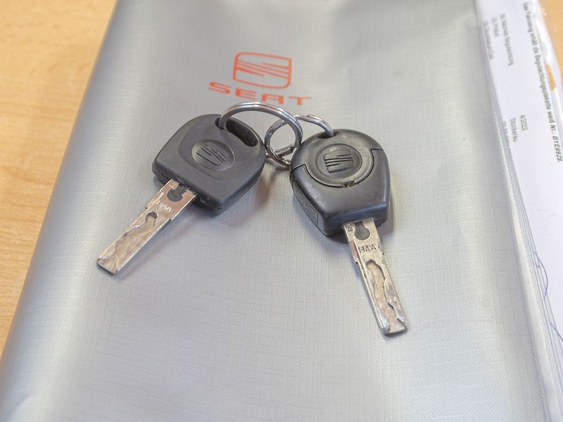 Seat Leon (2002) 1.9TDI 66KW DIGI – 2x KOLA - fotka 39 z 39