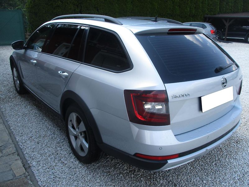 Škoda Octavia 2.0 TDi SCOUT 1.MAJ ČR - fotka 5 z 46