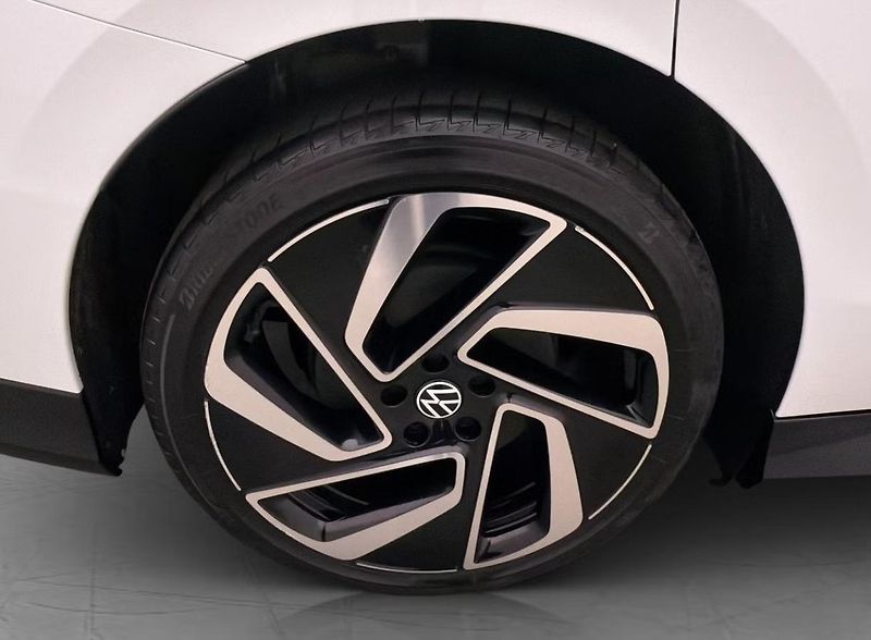 Volkswagen ID.7 Pro 360k Masáž Matrix HuD Pano - fotka 35 z 36