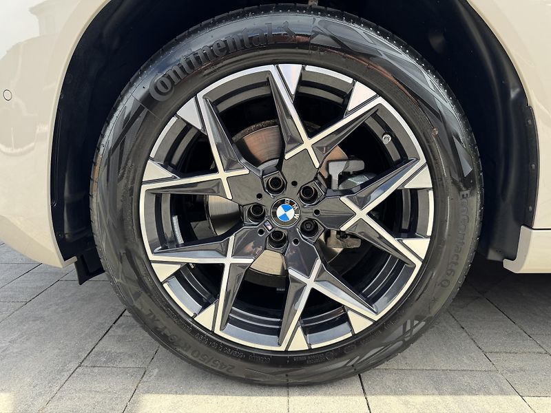BMW X3 (2025) 20d Xdrive, M-paket, Záruka - fotka 29 z 33