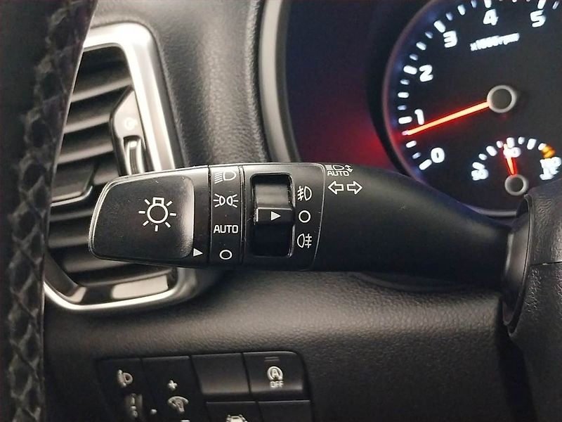 Kia Sportage (2019) 1.6 GDI, Serv.kniha, Navi - fotka 17 z 19