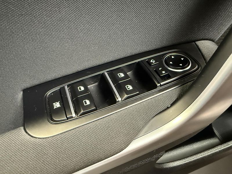 Kia Ceed 1.5 T-GDI 103kW Top SW DCT - fotka 10 z 13