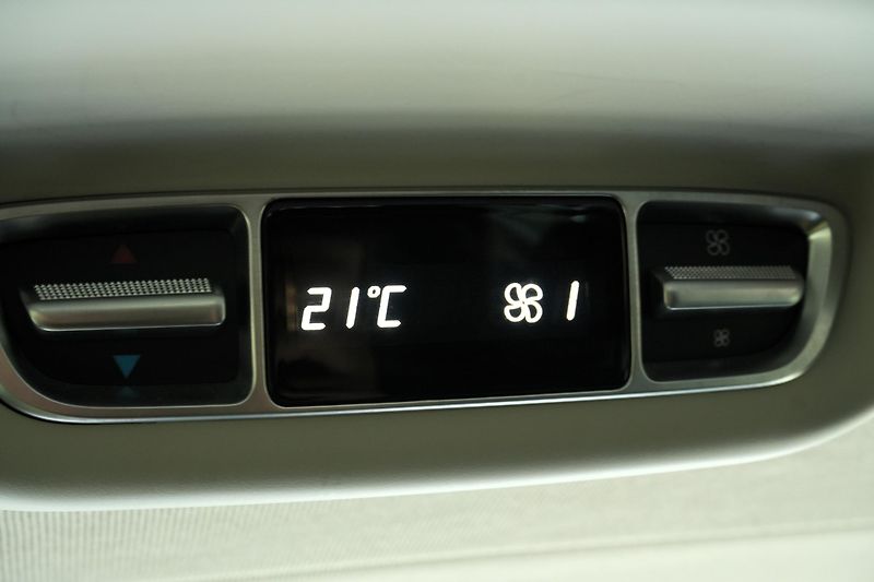 Mercedes-Benz Třídy V V250d XL 4Matic, ČR, 8 míst - fotka 26 z 32