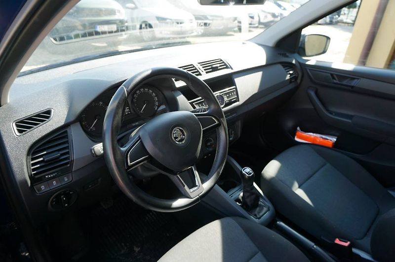Škoda Fabia (2017) 1,0 1.Majitelka NOVÉ V ČR - fotka 4 z 29