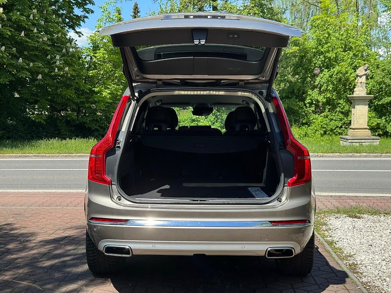Volvo XC90 (2021) B5 AWD 1.MAJITEL ČR  CRYSTAL - fotka 7 z 27