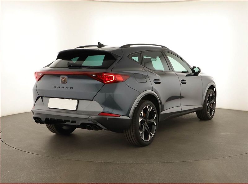 Cupra Formentor (2021) 2.0 TSI VZ 4Drive - fotka 5 z 26