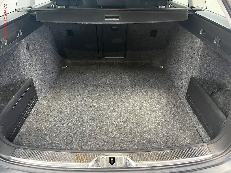 Škoda Superb (2010) 2.0 TDi, STK3/28 - fotka 7 z 16