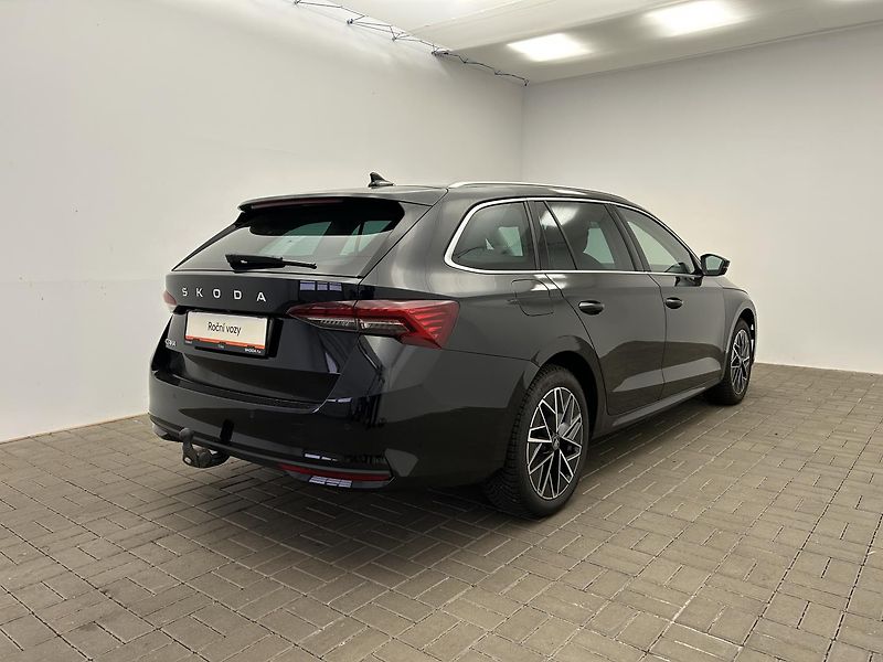 Škoda Octavia 2.0 TDI Top selection - fotka 2 z 23
