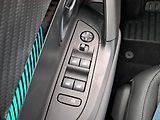 Peugeot 2008 (2022) Allure 50 kWh, SoH 90% - náhled 21