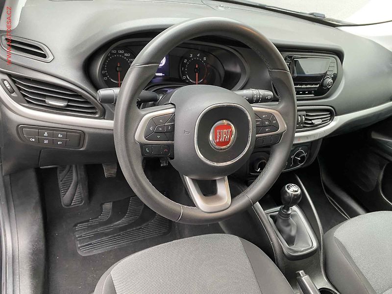 Fiat Tipo (2019) 1.4, +kola - fotka 12 z 19