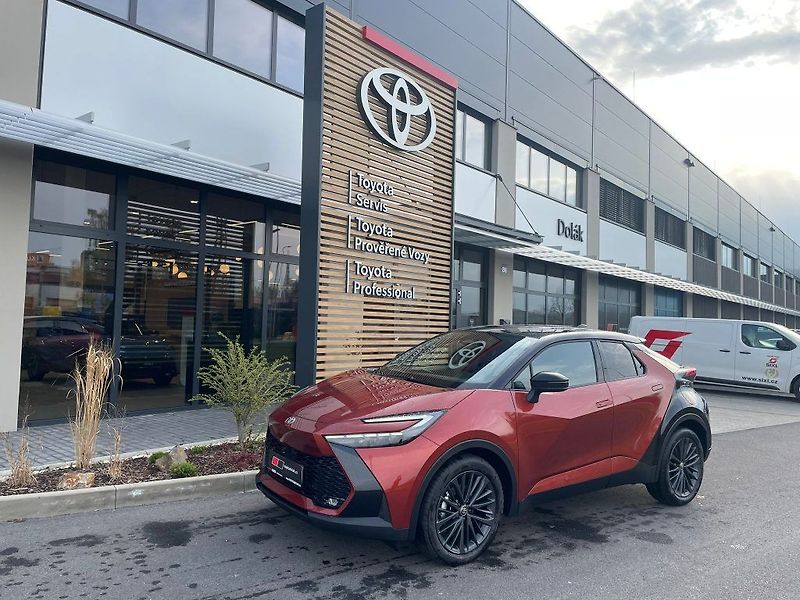 Toyota C-HR 2.0 Hybrid automat Tokio Editi - fotka 1 z 33