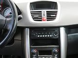Peugeot 207 (2008) 1.6i, Panor. AC - náhled 8