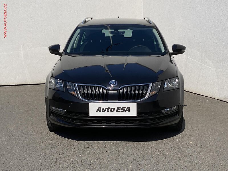 Škoda Octavia (2020) 1.5 TSi, Ambition, DSG - fotka 2 z 19