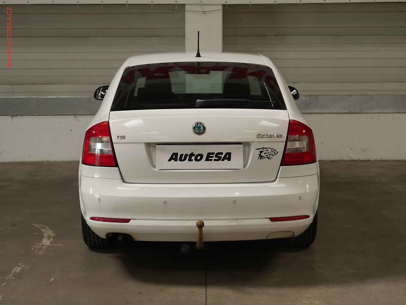 Škoda Octavia (2012) 1.4TSi, ČR, AC, temp, tažné - fotka 5 z 13