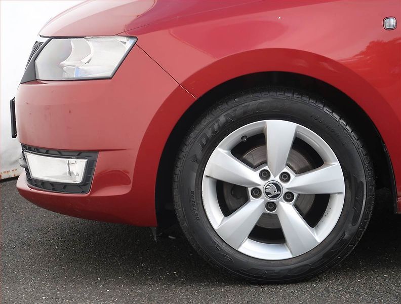 Škoda Rapid (2014) Ambition 1.2 TSI, Serv.kniha - fotka 14 z 17