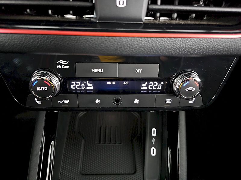 Škoda Scala (2025) 1.5TSI 110kW Monte Carlo TAŽNÉ - fotka 8 z 32