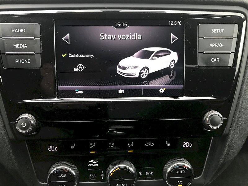 Škoda Octavia (2019) Ambition 1,5 TSI - fotka 11 z 25